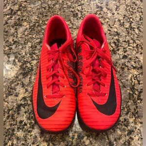 Nike Kids Youth Indoor Training Soccer Shoes